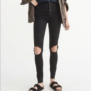 Black ripped skinny jeans